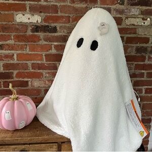 Goblins and ghouls 30 inch Sherpa light up ghost NWT great for Halloween